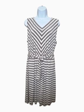 Croft & Barrow Striped V-Neck Midi Dress with Tie Waist